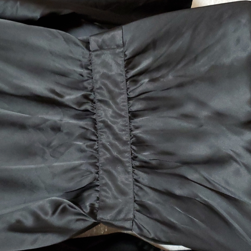 Victoria Secret Black Satin Robe Attached Belt - Picture 9 of 16